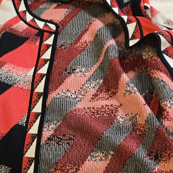 Ming Wang Pink and Black Geometric Cardigan Sweater And Top - Picture 9 of 14